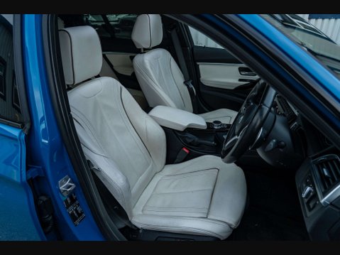 BMW 3 Series 3.0 340i M Sport Shadow Edition Auto 4dr 10
