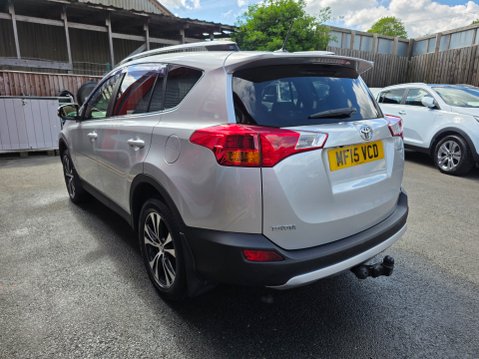 Toyota Rav 4 VVT-I INVINCIBLE Auto 6