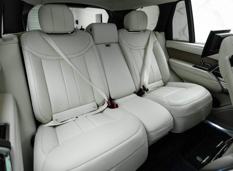 Land Rover Range Rover P530 First Edition 9