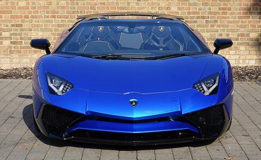 Lamborghini Aventador SV Roadster 17