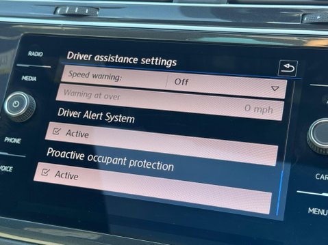 Volkswagen Tiguan 1.5 TSI EVO R-Line Tech DSG Euro 6 (s/s) 5dr 35