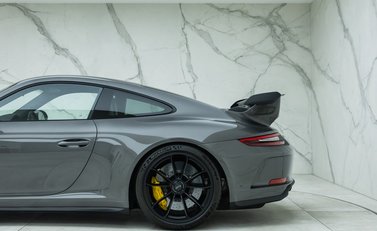 Porsche 911 GT3 (991.2) 30