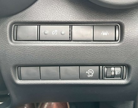 Nissan Juke 1.0 Juke N-Connecta DiG-T Semi-Auto 5dr 64