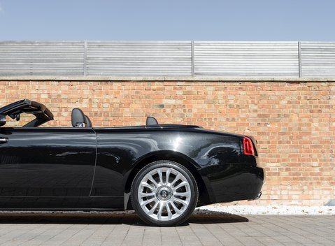 Rolls-Royce Dawn 30