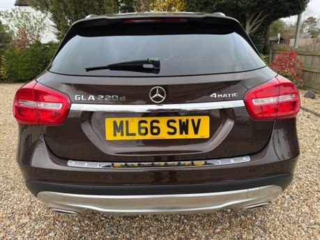 Mercedes-Benz GLA 2.1 GLA220d Sport (Premium Plus) 7G-DCT 4MATIC Euro 6 (s/s) 5dr 11