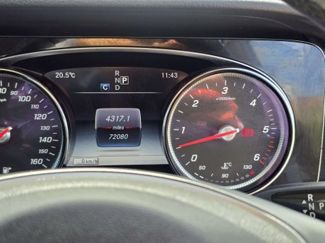 Mercedes-Benz E Class 3.0 E350d V6 SE (Premium) Saloon 4dr Diesel G-Tronic+ Euro 6 (s/s) (258 ps) 36