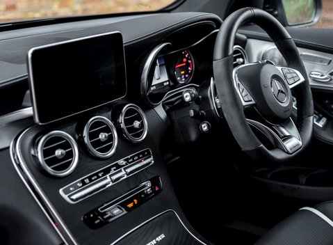 Mercedes-Benz GLC 63 S 4Matic 17