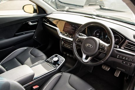 Kia Niro 4 PLUS