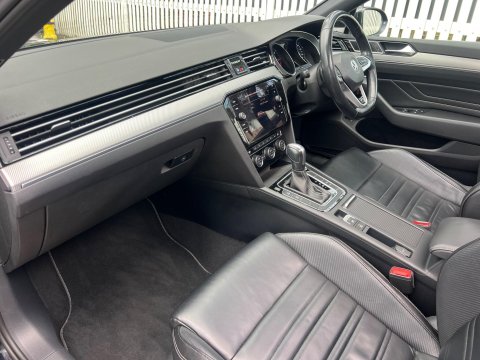 Volkswagen Passat R-LINE TDI 4MOTION DSG 59