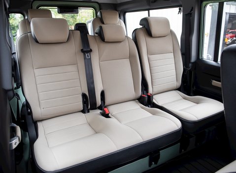 Land Rover Defender 110 Heritage Station Wagon 13