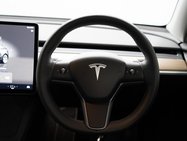 Tesla Model Y (Dual Motor) Long Range SUV 5dr Electric Auto 4WDE (384 bhp) 7