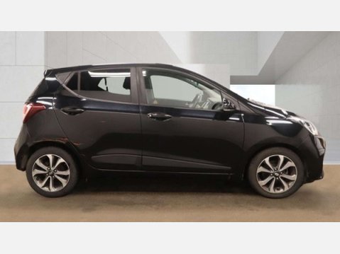 Hyundai i10 1.2 Premium SE Hatchback 5dr Petrol Manual Euro 6 (87 ps) 4