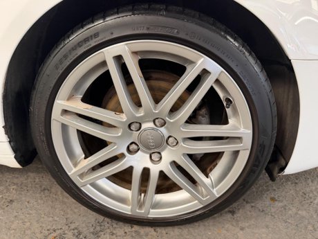 Audi A3 2.0 TDI S line Sportback Euro 5 (s/s) 5dr 24