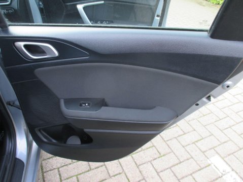Kia Ceed 1.6 CRDi 2 NAV Sportswagon Euro 6 (s/s) 5dr 44