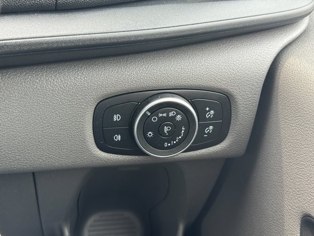 Ford Transit Custom Crew Cab AUTO SWB L1H1 Sport 320 Air Con SELECT 26
