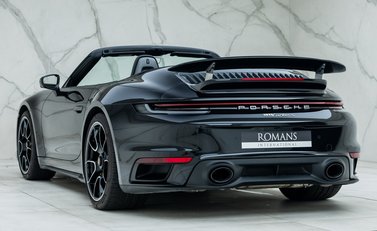 Porsche 911 Turbo S Cabriolet (992) 10