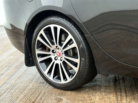 Jaguar XF 2.0 XF Portfolio D AWD Auto 4WD 5dr 5