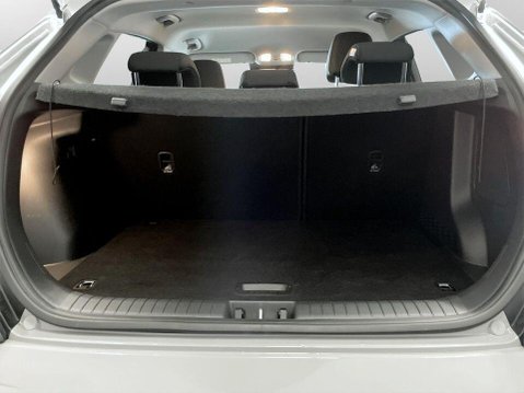 Hyundai KONA 39kWh Premium SUV 5dr Electric Auto (10.5kW Charger) (136 ps) 21