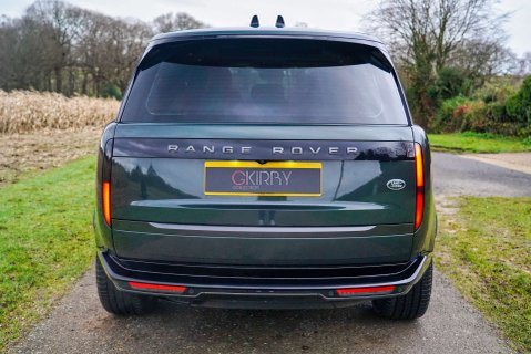 Land Rover Range Rover D300 SE 17