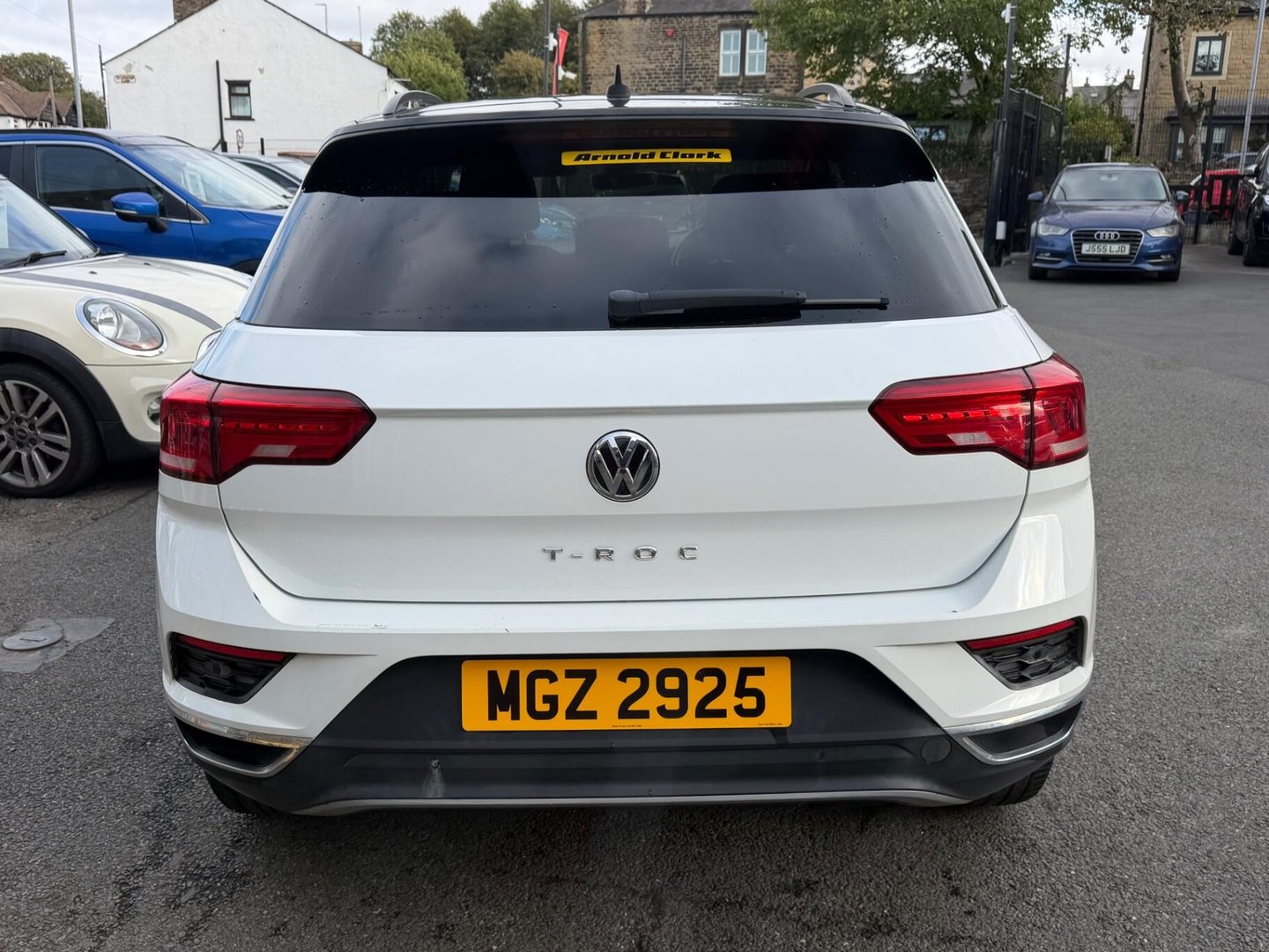 2019 Volkswagen T-Roc — image 4