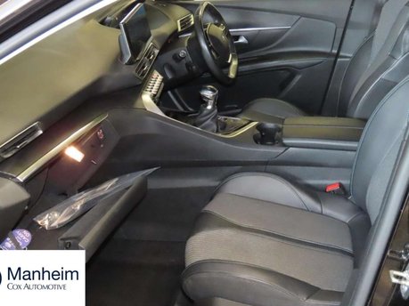 Peugeot 5008 1.2 PureTech Allure SUV 5dr Petrol Manual Euro 6 (s/s) (130 ps) 2