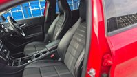 Mercedes-Benz GLA 1.6 GLA180 GPF Urban Edition SUV 5dr Petrol 7G-DCT Euro 6 (s/s) (122 ps) 32
