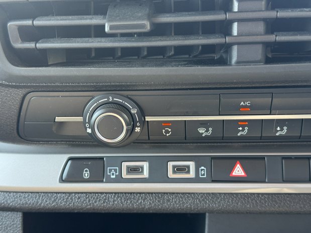 Vauxhall Vivaro SWB L1H1 Low Roof Prime 2900 Air Con Sensors EURO 6 32