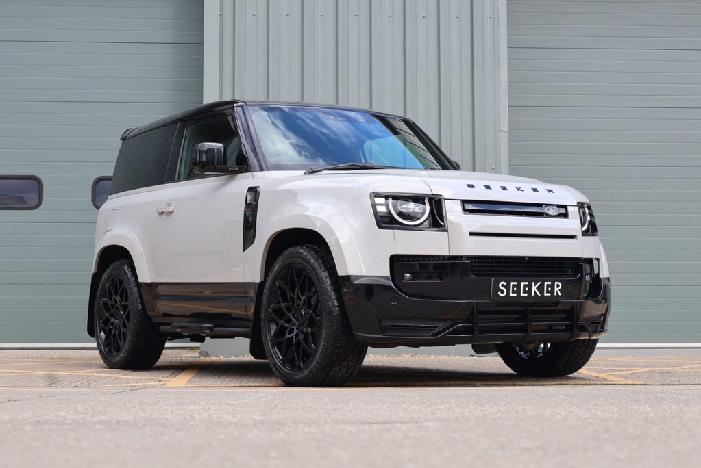 Land Rover Defender 90 2026 Brand NEW  HARD TOP STYLED BY SEEKER AIR SUSPENSION AND JUMP SEAT  3
