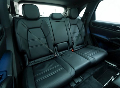 Porsche Cayenne E-Hybrid 12