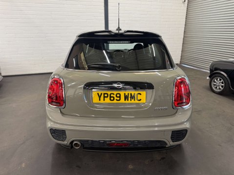 Mini Hatch 1.5 Cooper Sport 5dr 11
