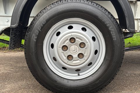 Citroen Relay 35 Heavy 160 ps L3 Dropside with Tail Lift - Air Con 27