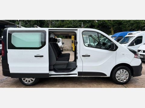 Renault Trafic 1.6 dCi 27 Business Crew Van Double Cab 6dr Diesel Manual SWB Euro 6 (120 p 8