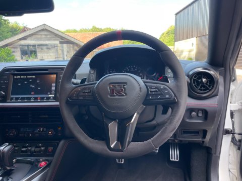 Nissan GT-R 3.8 V6 Recaro Coupe 2dr Petrol Auto 4WD Euro 6 (570 ps) 62