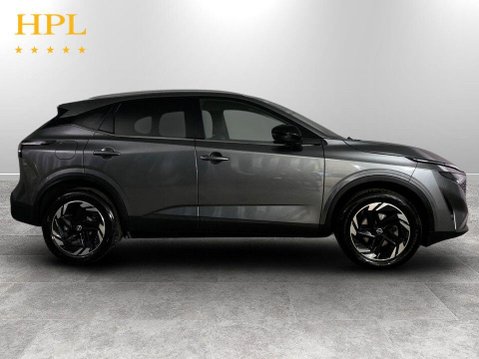 Nissan Qashqai 1.3 DIG-T MHEV N-Connecta SUV 5dr Petrol Hybrid XTRON Euro 6 (s/s) (158 ps) 8