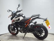 KTM Duke 2019 24k SPARE OR REPAIR PROJECT BIKE NAKED 125CC LEARNER BIKE 6