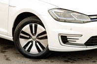 Volkswagen Golf E-GOLF 12