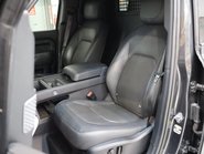 Land Rover Defender 110 2023 D300 HARD TOP X-DYNAMIC  15