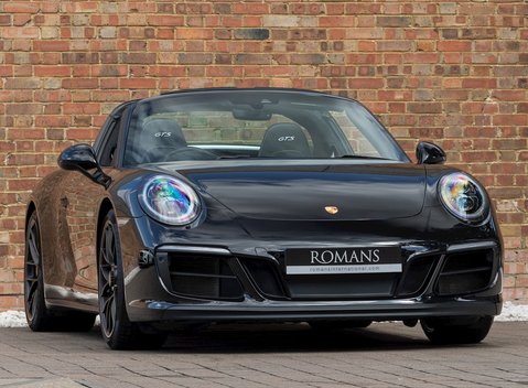 Porsche 911 (991.2) Targa 4 GTS 1