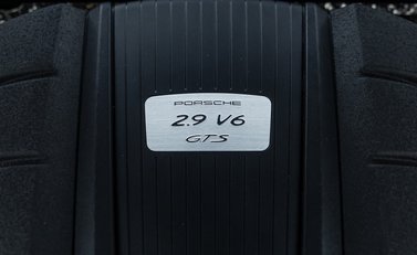 Porsche Macan GTS 35