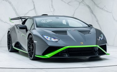 Lamborghini Huracan STO 6