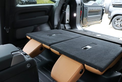 Defender 90 Commercial 4