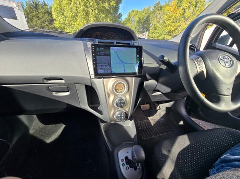 Toyota Yaris T SPIRIT MM VVT-I 16