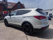 Hyundai SANTA FE PREMIUM SE CRDI 8