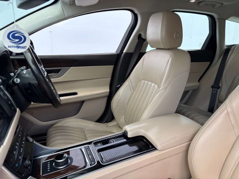 Jaguar XF 2.0 XF Portfolio D AWD Auto 4WD 5dr 72