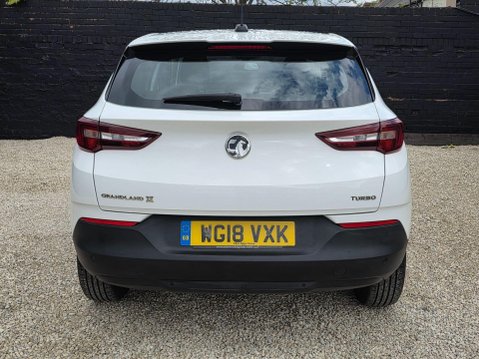 Vauxhall Grandland X 1.2 Turbo SE Euro 6 (s/s) 5dr 5