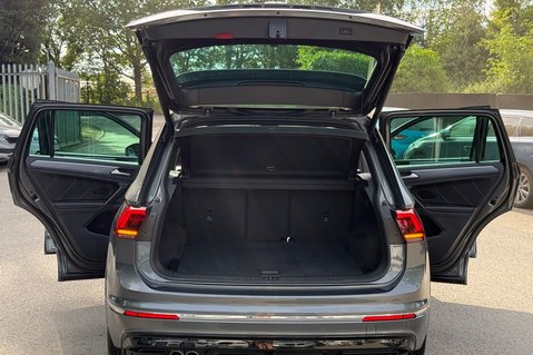 Volkswagen Tiguan R-LINE TECH TSI EVO DSG -CAMERA -FULL VW SERVICE HISTORY  25