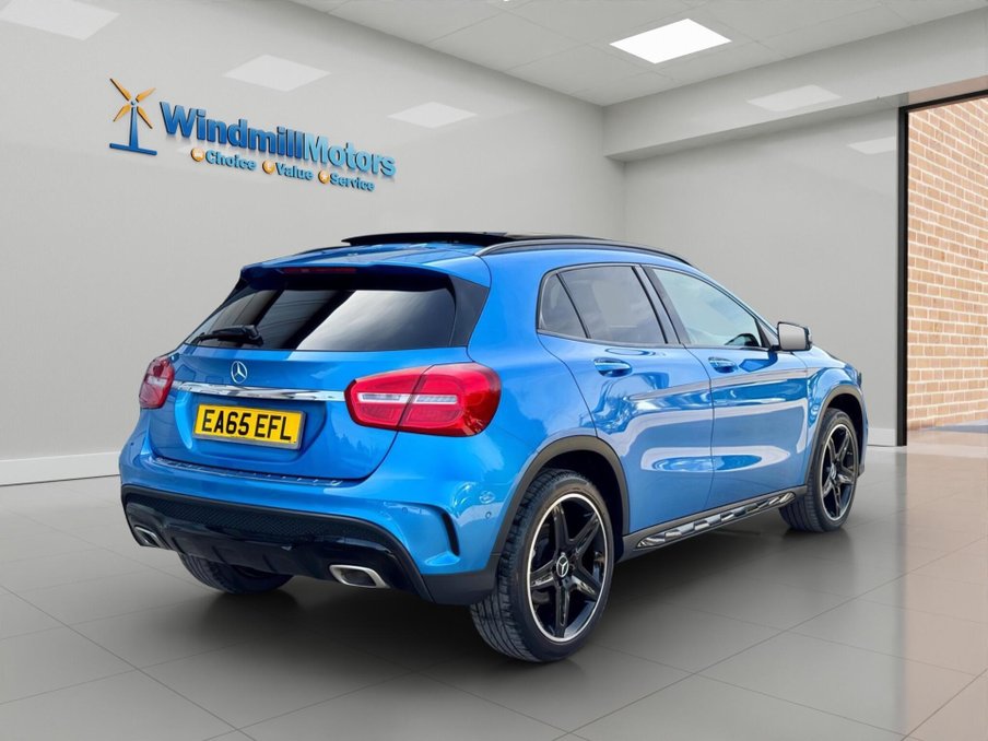 2015 Mercedes-Benz GLA — image 11