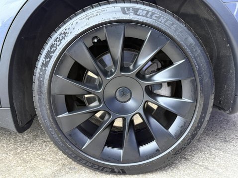 Tesla Model Y SUV 5dr Electric Auto RWD (346 ps) 16