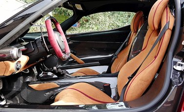 Ferrari LaFerrari 24