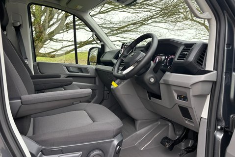 MAN TGE 3.180 4Motion Standard Hr DCIV - DSG Auto - 5 Seats 17